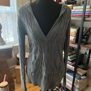 Banana Republic Gray V-Neck Cable Knit Sweater